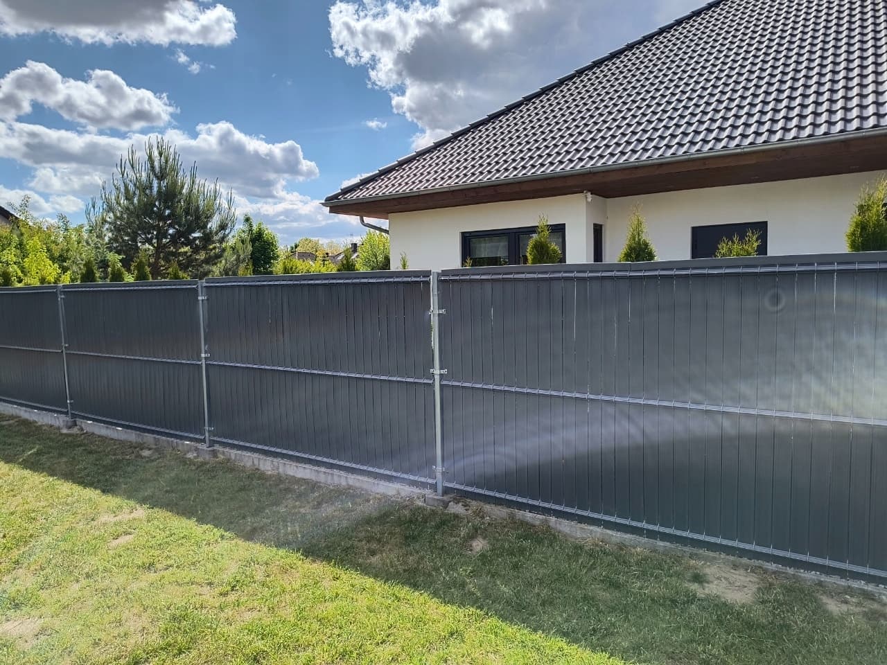 Realizacja ogrodzenia - Antracyt